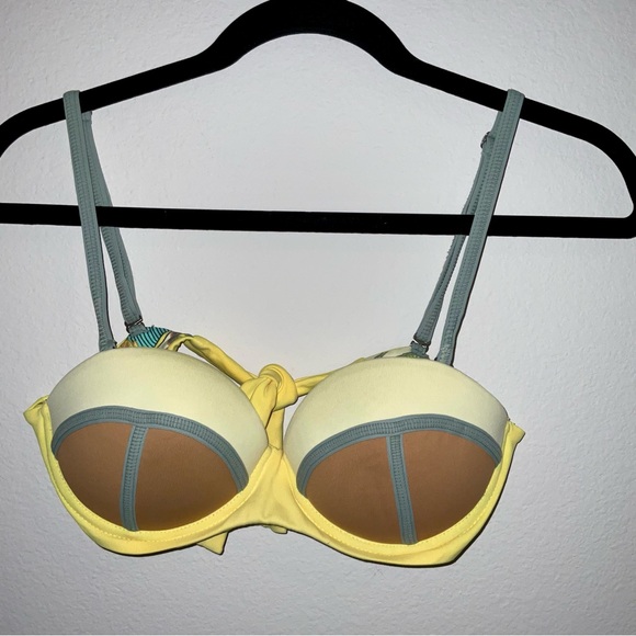 Maaji Women's M Firefly Timbers Yellow Reversible Swimsuit Bikini Top Underwire - Picture 3 of 9